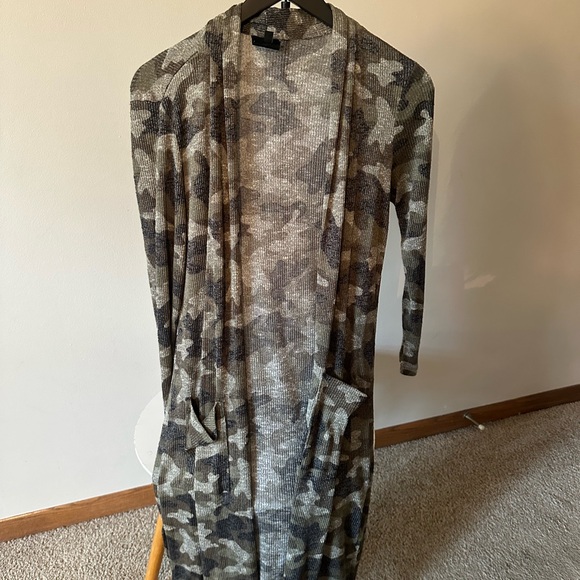 Bobeau Camouflage Open Front Cardigan - Picture 1 of 1